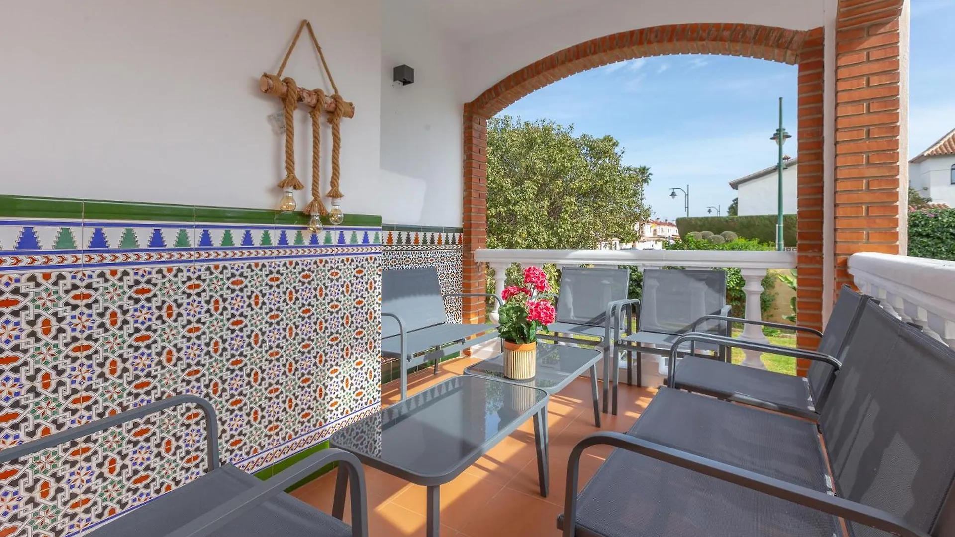 Casa Guadalmar contacts